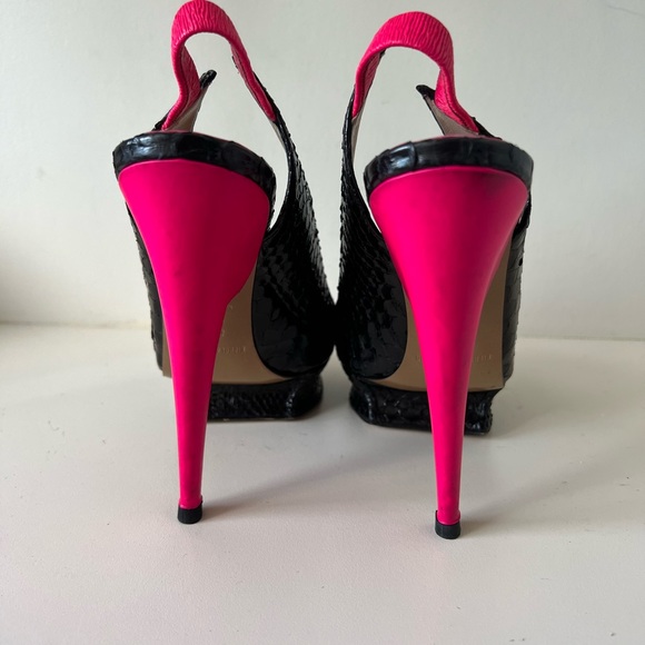 Nicholas Kirwood Peep Toe Platform - Picture 5 of 6